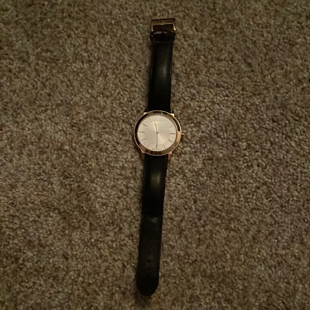 Mens Burberry watch. Needs new battery, but works! Sapphire crystal